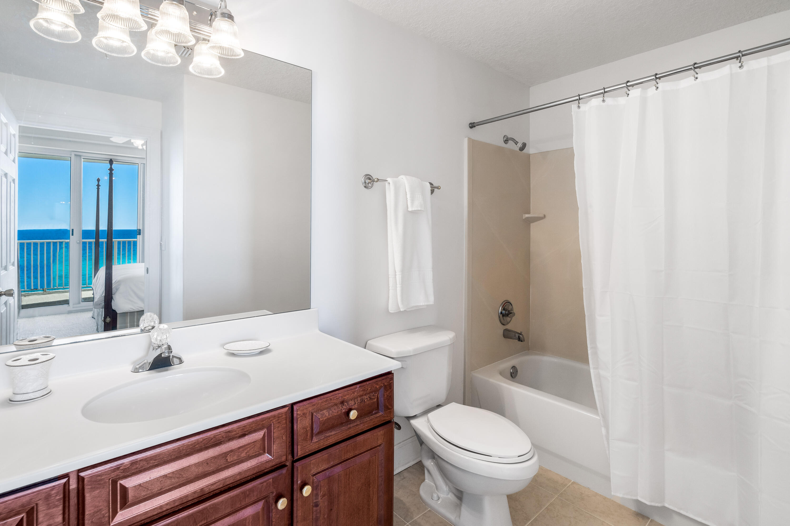 17545 Front Beach Road, Unit 804 Panama City Beach, FL 32413 - Photo 15 of 29 Emerald Isle 804-14