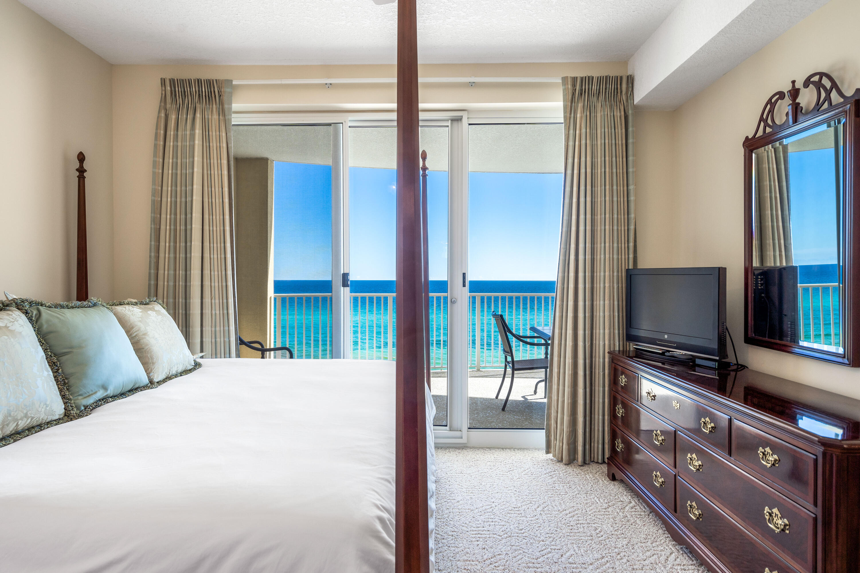 17545 Front Beach Road, Unit 804 Panama City Beach, FL 32413 - Photo 3 of 29 Emerald Isle 804-12