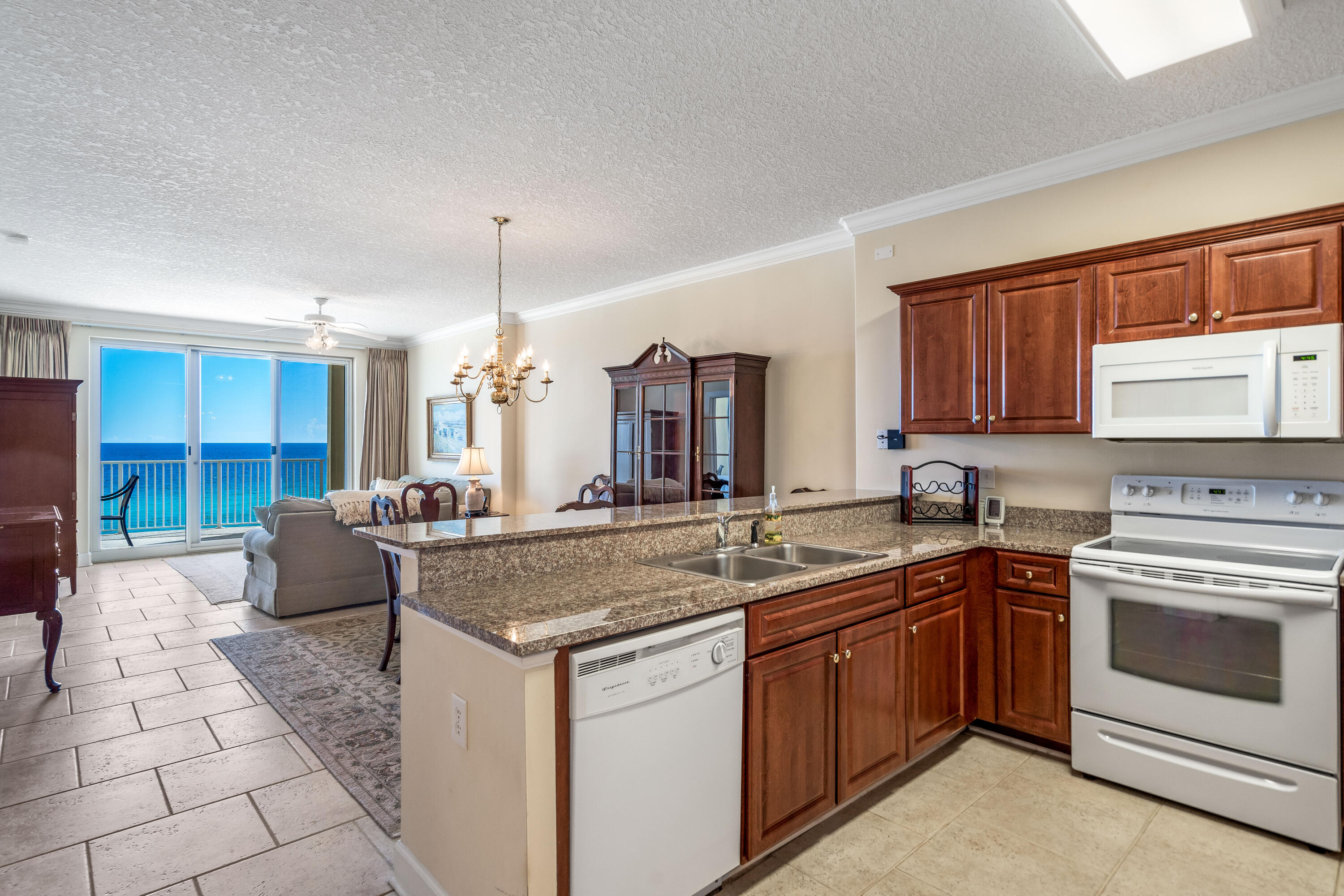 17545 Front Beach Road, Unit 804 Panama City Beach, FL 32413 - Photo 4 of 29 Emerald Isle 804-1