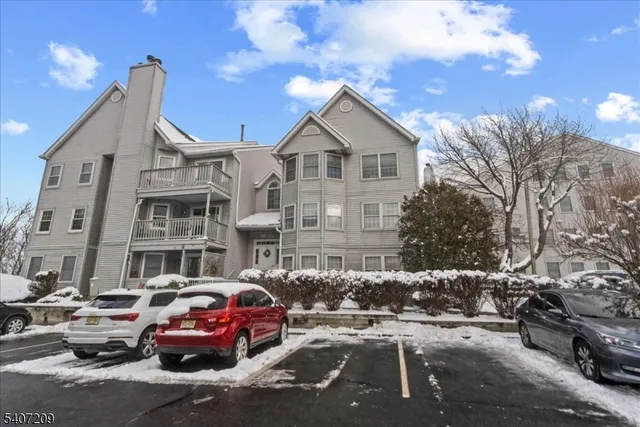 a view of a entryway of the house