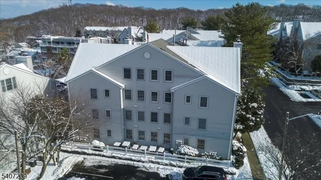 $349,000 | 49 Boulder Run Road, Paterson, NJ 07501