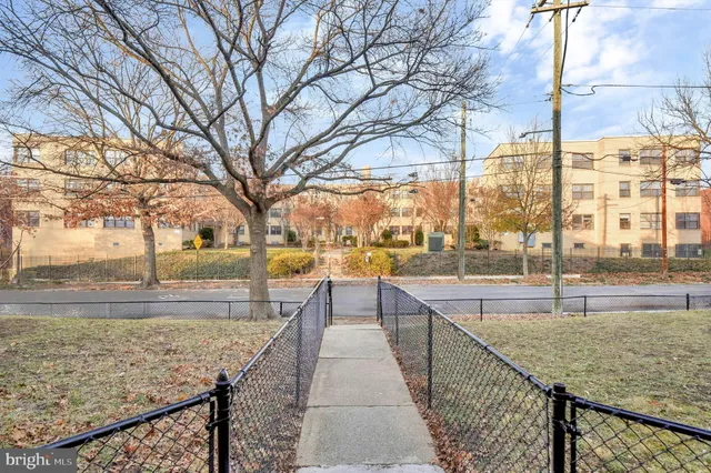 $109,900 | 212 Oakwood Street Southeast, Unit B5, Washington, DC 20032