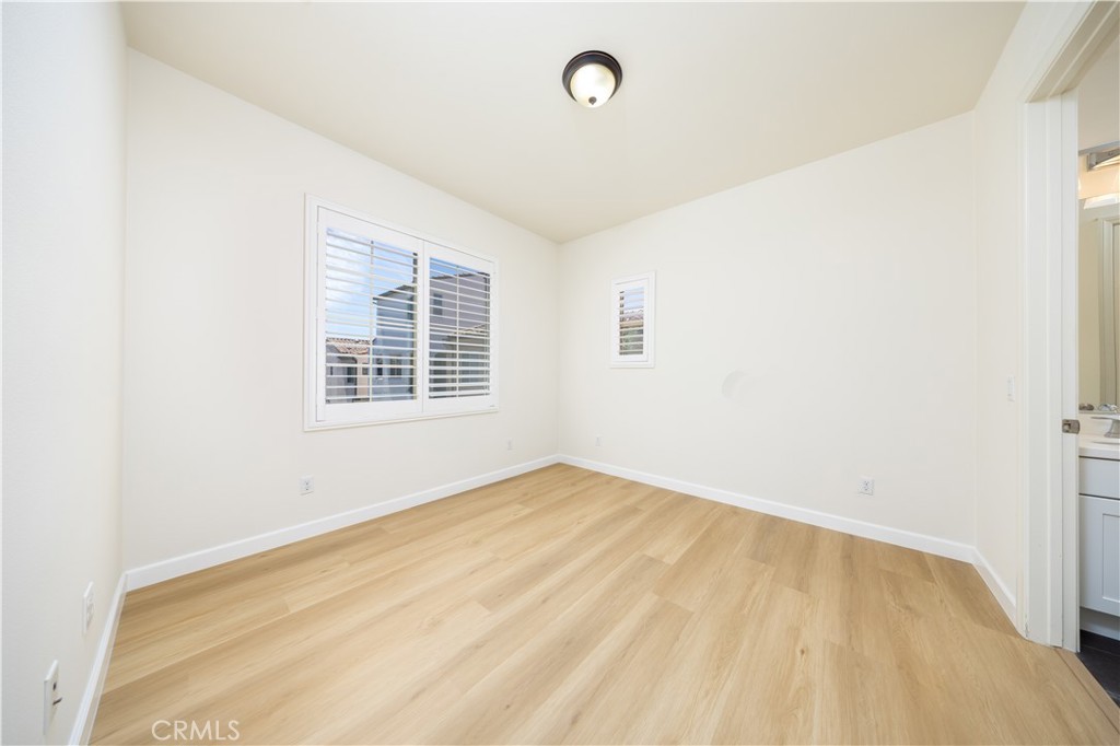 154 Firefly Irvine, CA 92618 - Photo 21 of 34 an empty room with a window