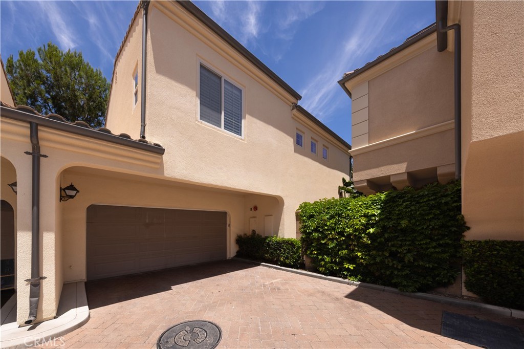 154 Firefly Irvine, CA 92618 - Photo 28 of 34 a view of a house with a yard