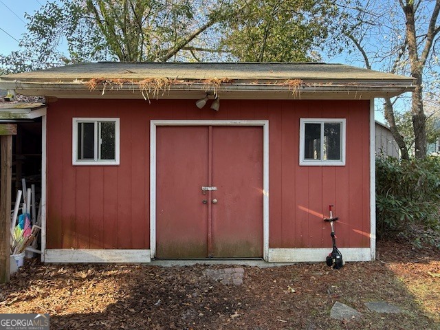 1221 Ridge Avenue North Tifton, GA 31794 - Photo 28 of 29 a front view of a house with a yard