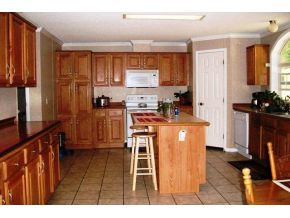 10237 Green Hollow Road, Unit 1 Wise, VA 24293 - Photo 7 of 18 Kitchen