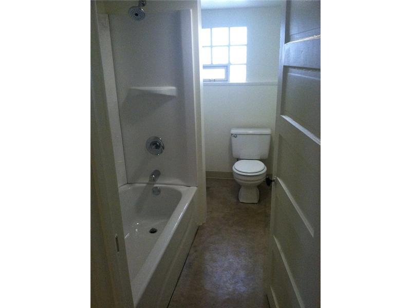 26 Rudolph Street McKees Rocks, PA 15136 - Photo 5 of 11 Full Bath. New tub surround