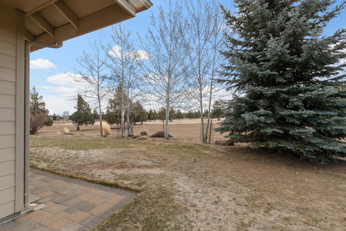 22143 Rickard Road Bend, OR 97702 - Photo 33 of 49 20220315-IMGL8076AROUNDTHEBENDREALESTATE