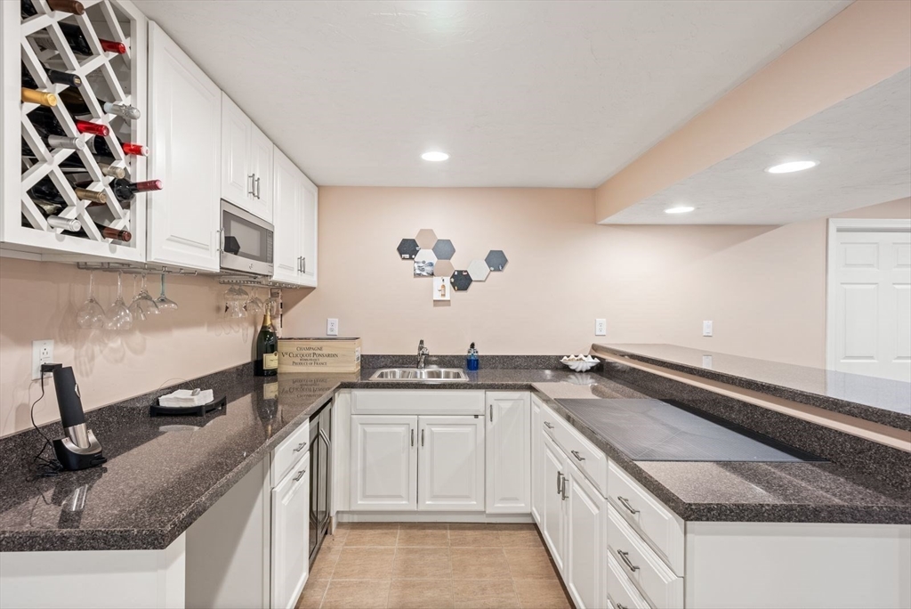 19 Falcon Ridge Drive Hopkinton, MA 01748 - Photo 36 of 42 Gallery Image 36