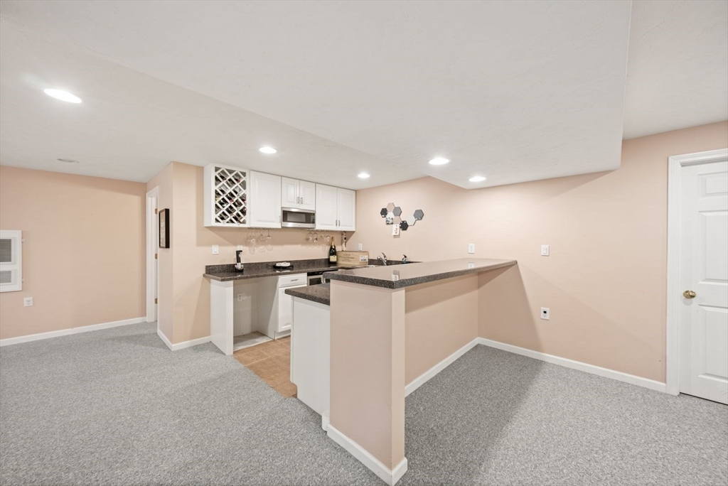 19 Falcon Ridge Drive Hopkinton, MA 01748 - Photo 37 of 42 Gallery Image 37