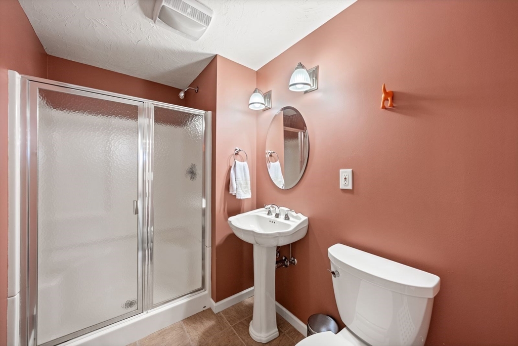 19 Falcon Ridge Drive Hopkinton, MA 01748 - Photo 38 of 42 Gallery Image 38