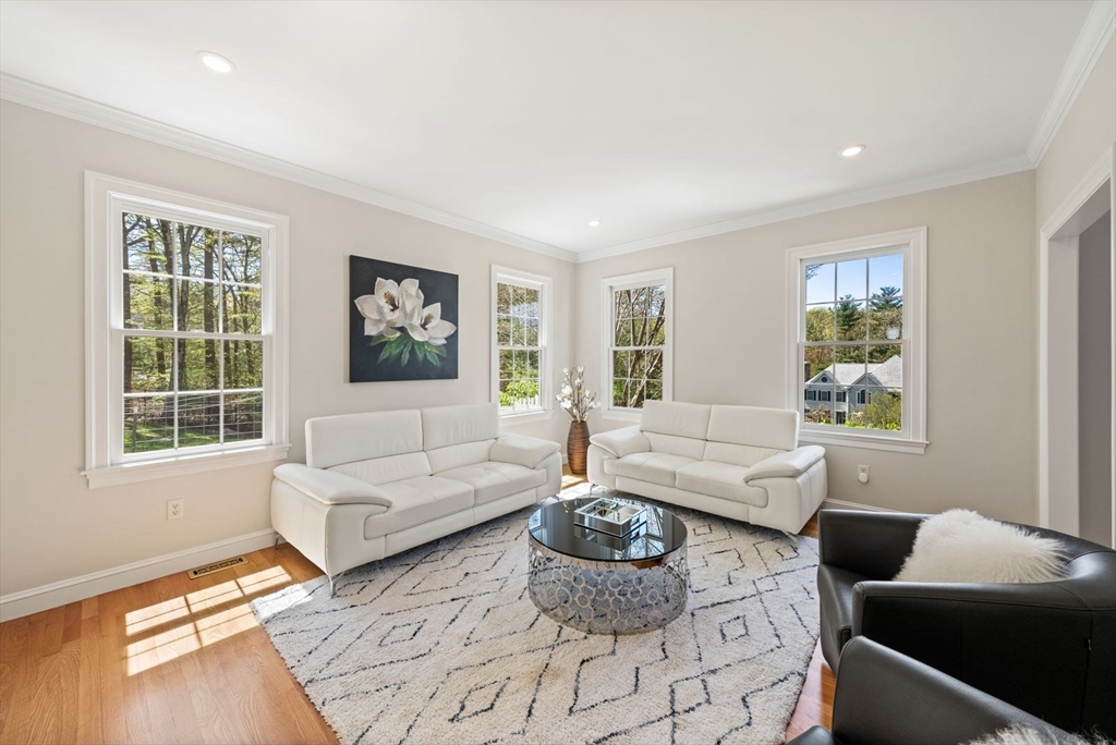 19 Falcon Ridge Drive Hopkinton, MA 01748 - Photo 5 of 42 Gallery Image 5