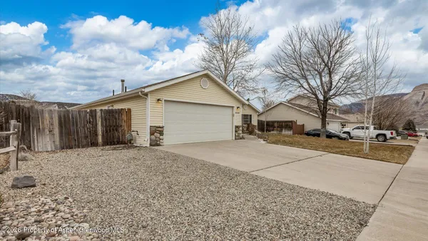 $445,000 | 188 Cliff View Circle, Parachute, CO 81635