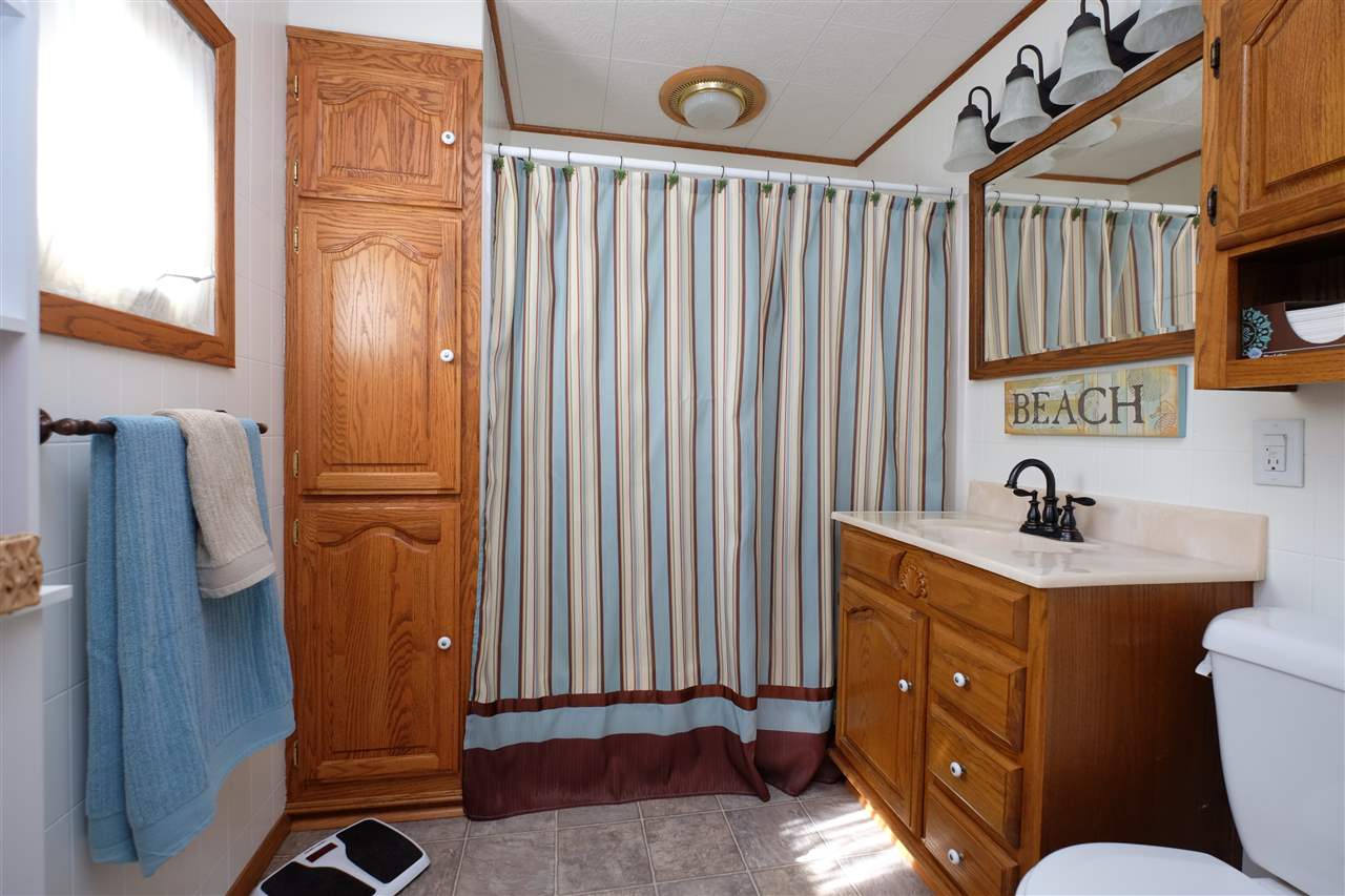 16303 Red Shale Hill Road Pekin, IL 61554 - Photo 12 of 32 Gallery Image 12