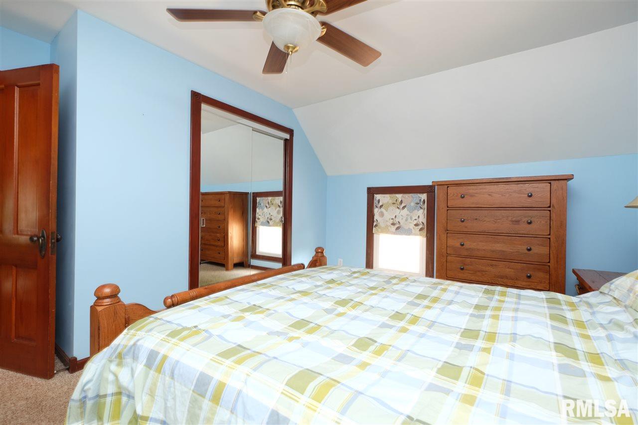 16303 Red Shale Hill Road Pekin, IL 61554 - Photo 14 of 32 Gallery Image 14