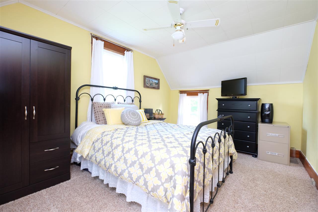 16303 Red Shale Hill Road Pekin, IL 61554 - Photo 16 of 32 Gallery Image 16