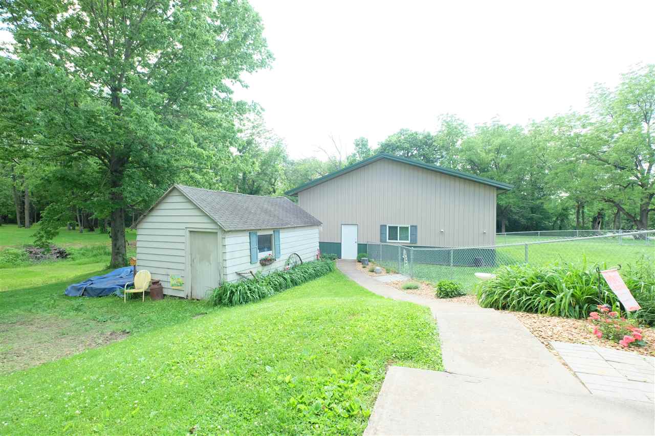 16303 Red Shale Hill Road Pekin, IL 61554 - Photo 20 of 32 Gallery Image 20