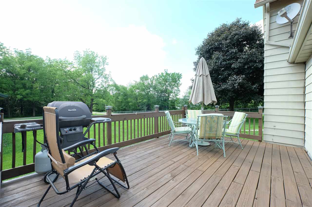 16303 Red Shale Hill Road Pekin, IL 61554 - Photo 22 of 32 Gallery Image 22