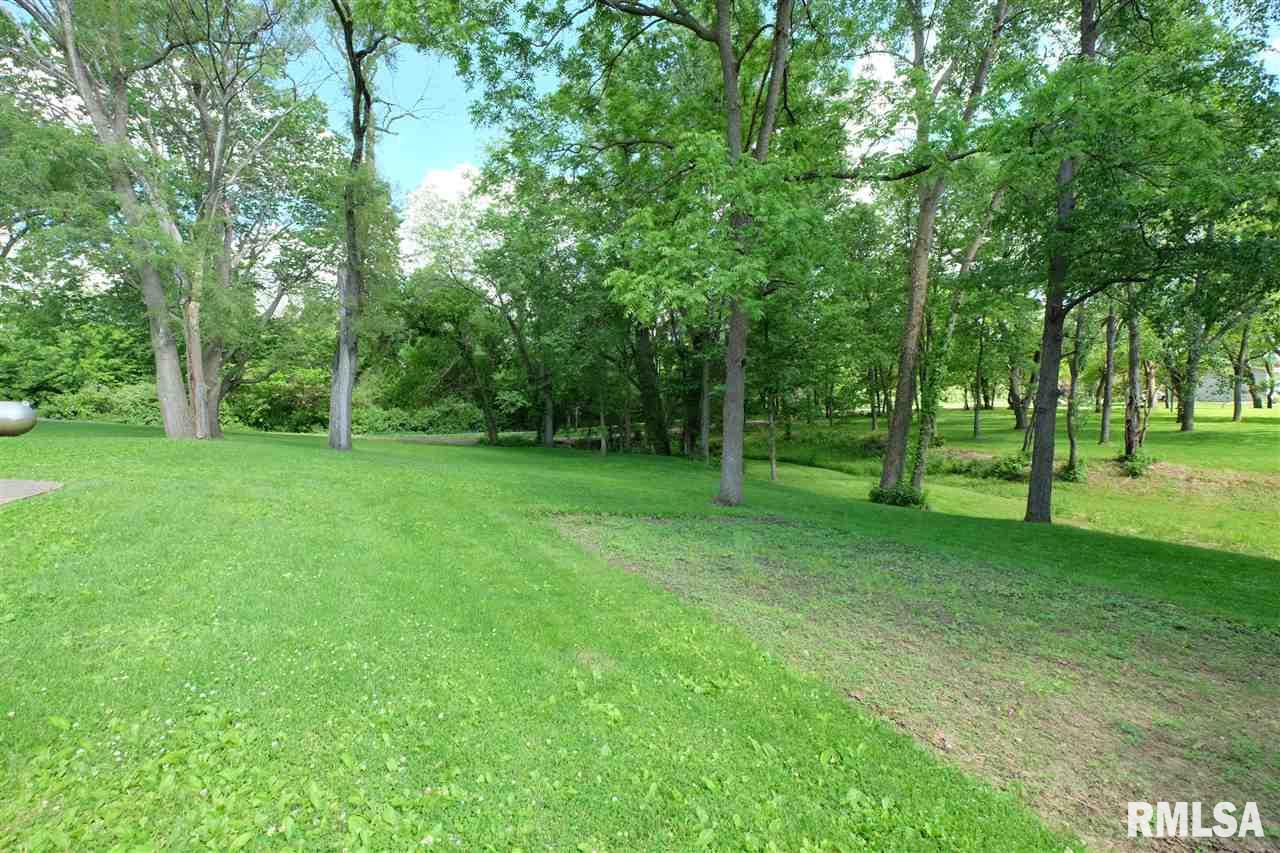 16303 Red Shale Hill Road Pekin, IL 61554 - Photo 23 of 32 Gallery Image 23