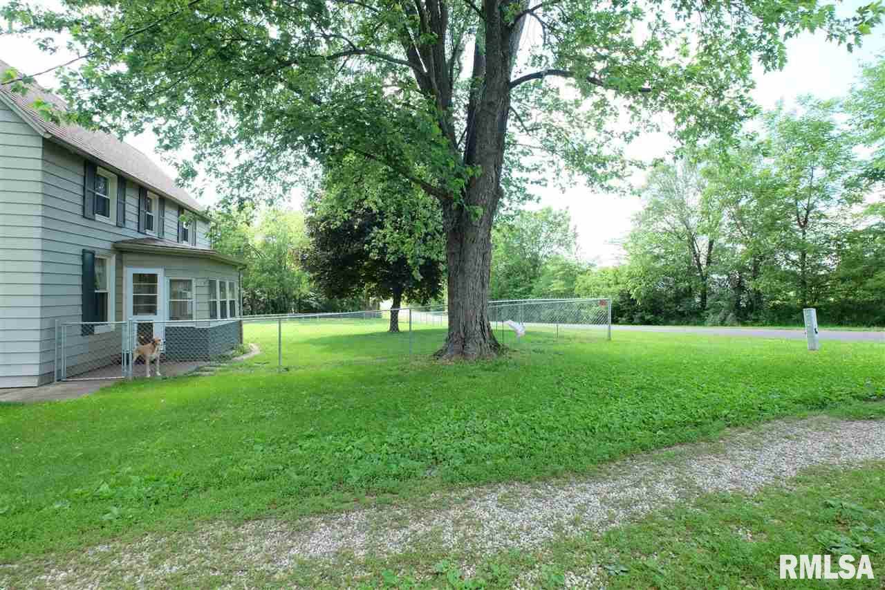 16303 Red Shale Hill Road Pekin, IL 61554 - Photo 27 of 32 Gallery Image 27