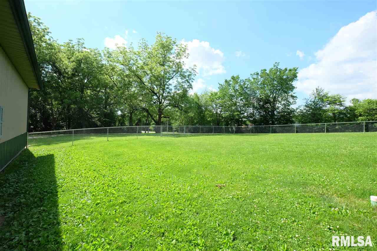 16303 Red Shale Hill Road Pekin, IL 61554 - Photo 30 of 32 Gallery Image 30