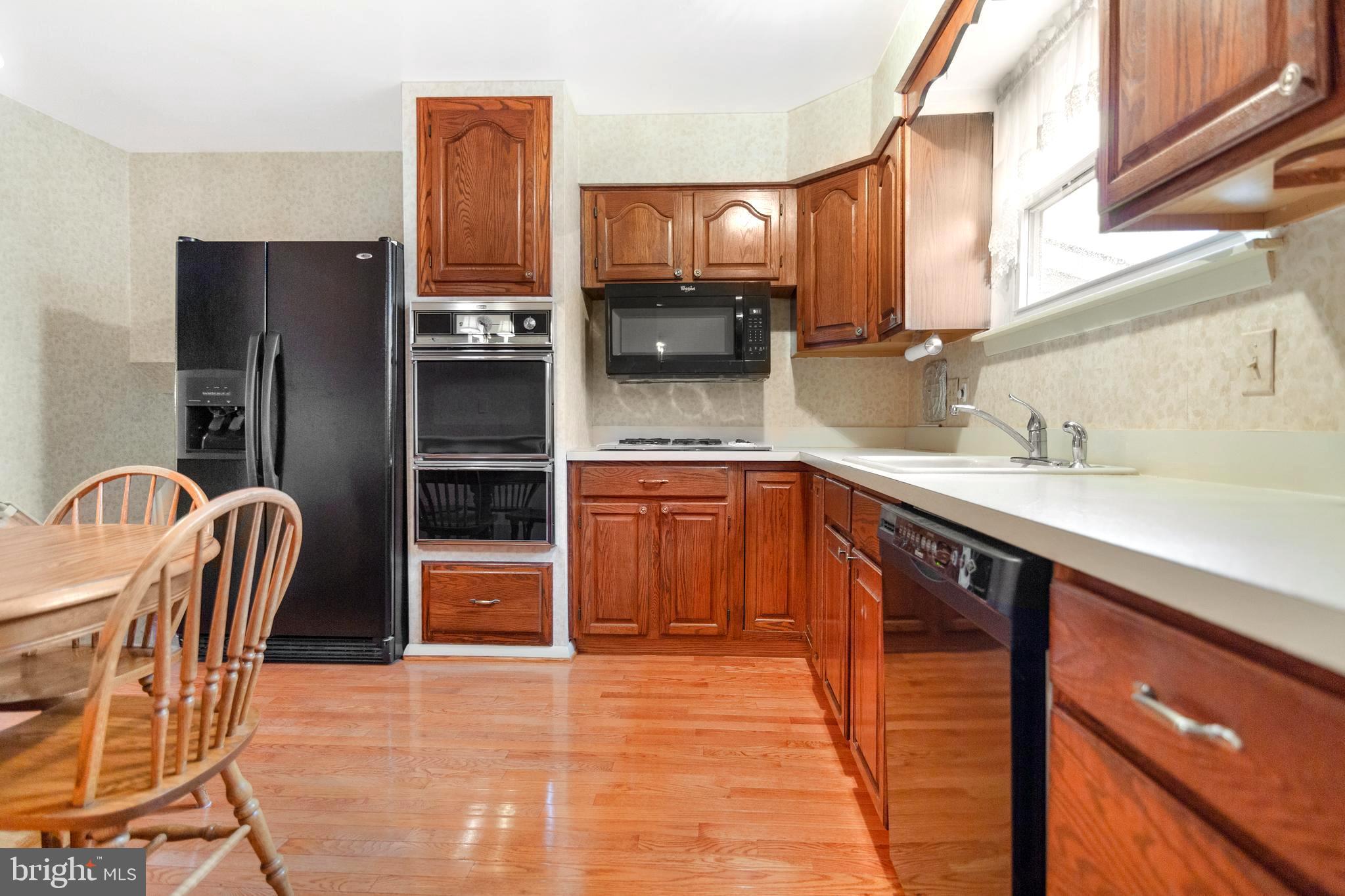 739 Newtown Road Warminster, PA 18974 - Photo 8 of 23 Kitchen