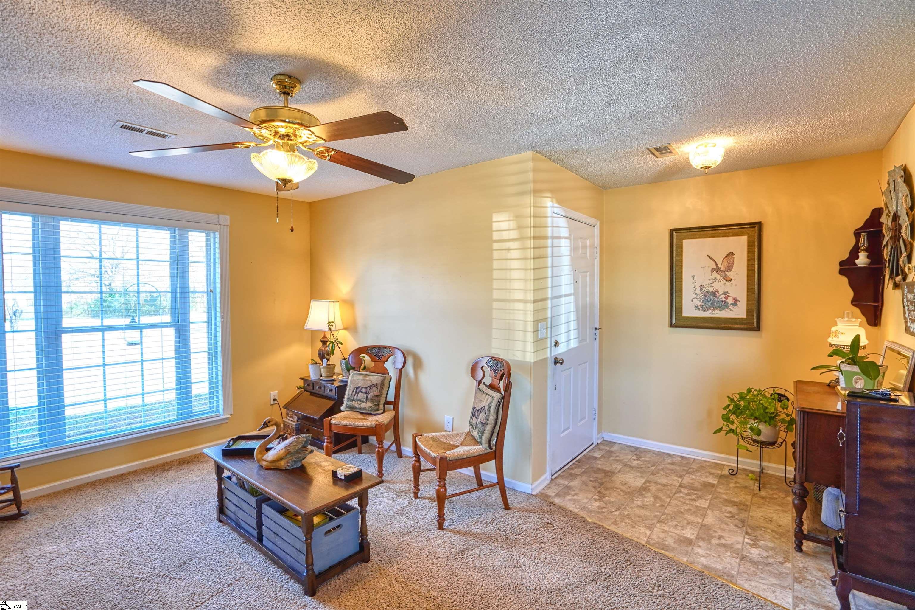 1878 River Oak Road Inman, SC 29349 - Photo 3 of 19