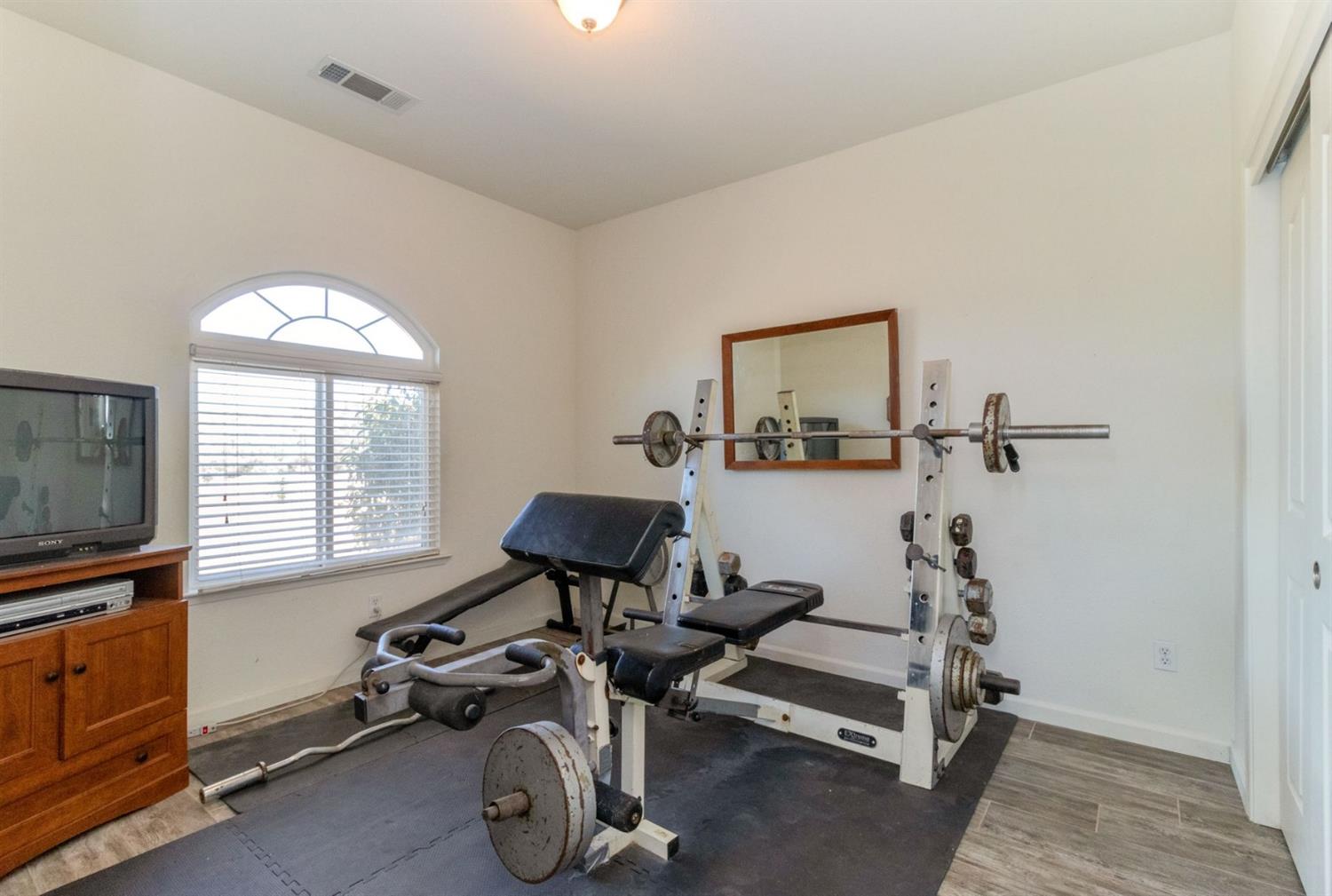 24119 Loper Valley Road Prather, CA 93651 - Photo 13 of 24 Gallery Image 13