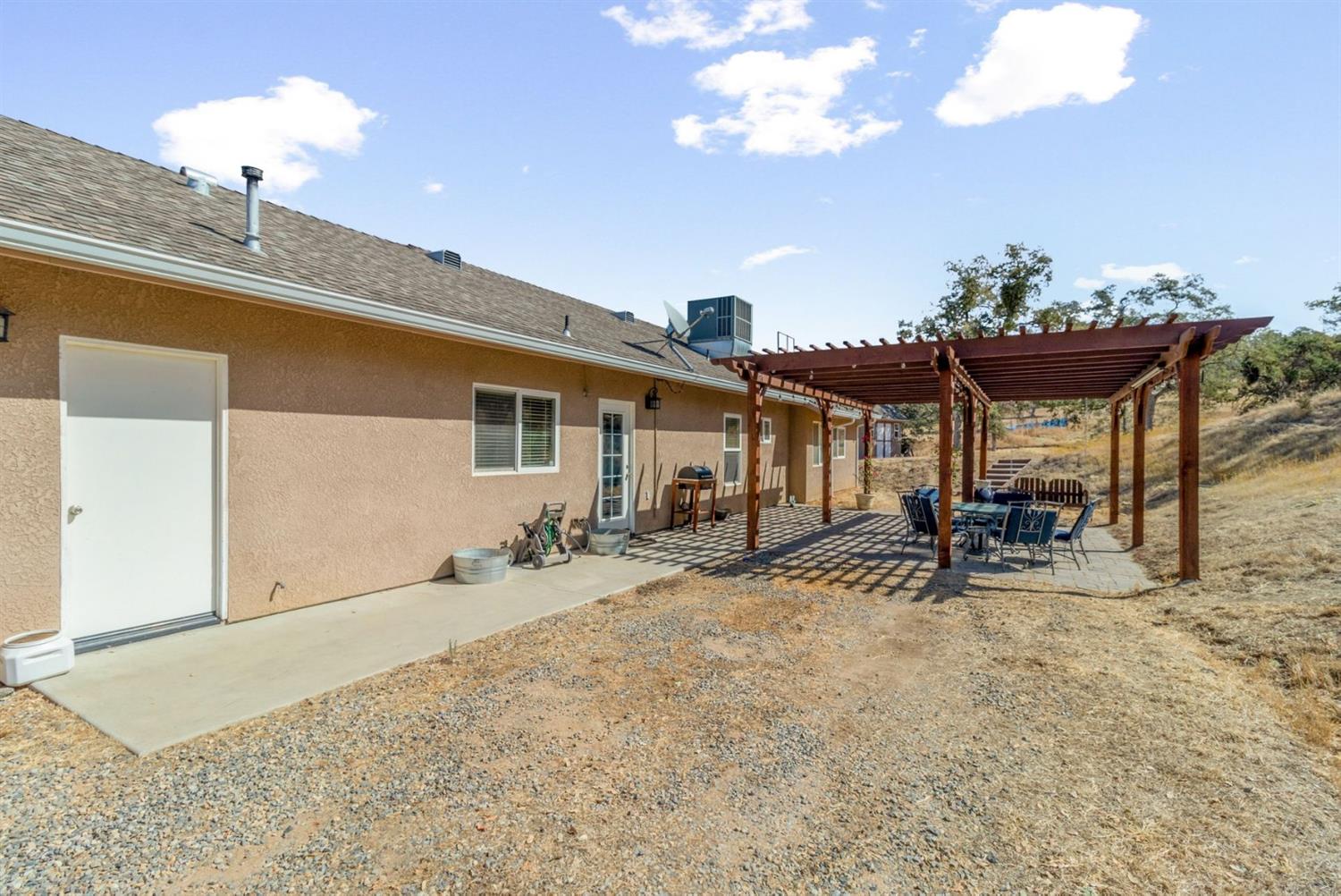 24119 Loper Valley Road Prather, CA 93651 - Photo 17 of 24 Gallery Image 17