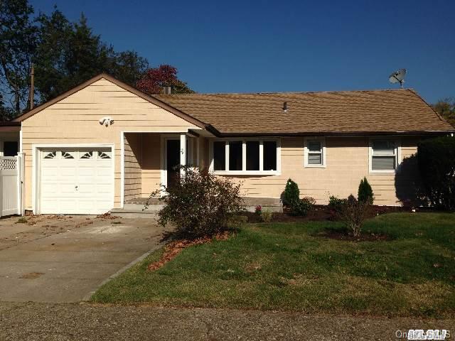 3 Furth Road Valley Stream, NY 11581 - Photo 1 of 1 Front of the house