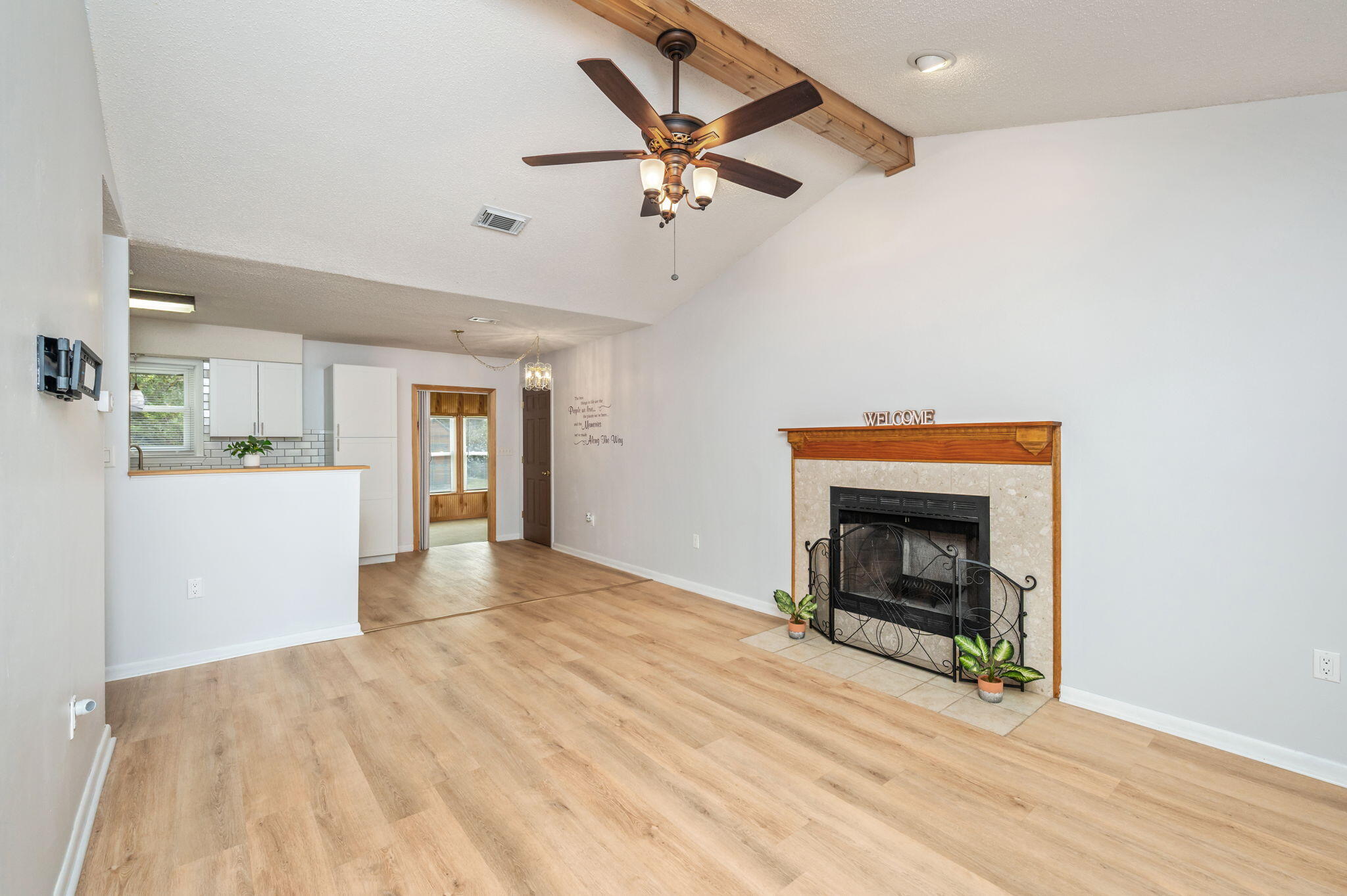 3316 Colonial Court Crestview, FL 32539 - Photo 5 of 37 6-web-or-mls-3316-colonial-ct