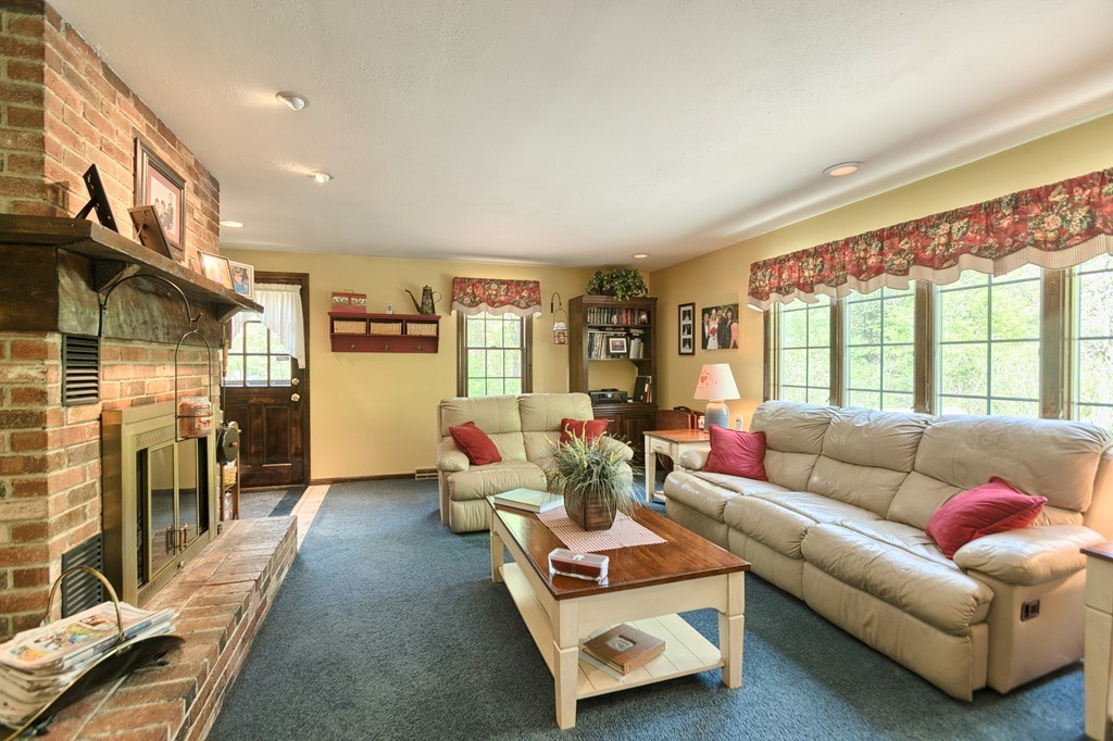 19 Cornstalk Road Dracut, MA 01826 - Photo 19 of 25 Gallery Image 19