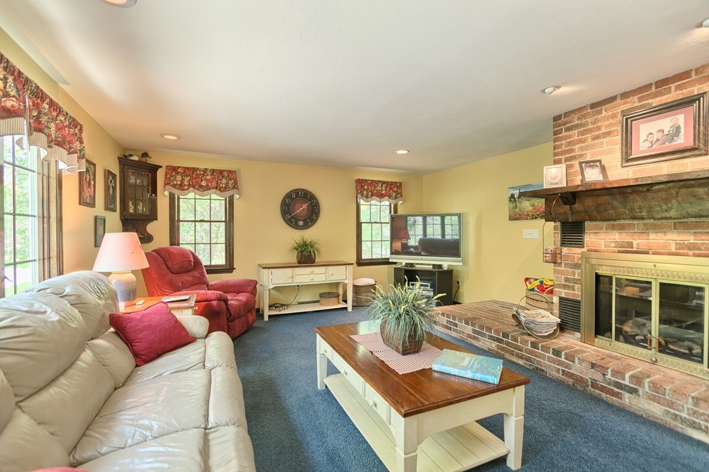 19 Cornstalk Road Dracut, MA 01826 - Photo 20 of 25 Gallery Image 20