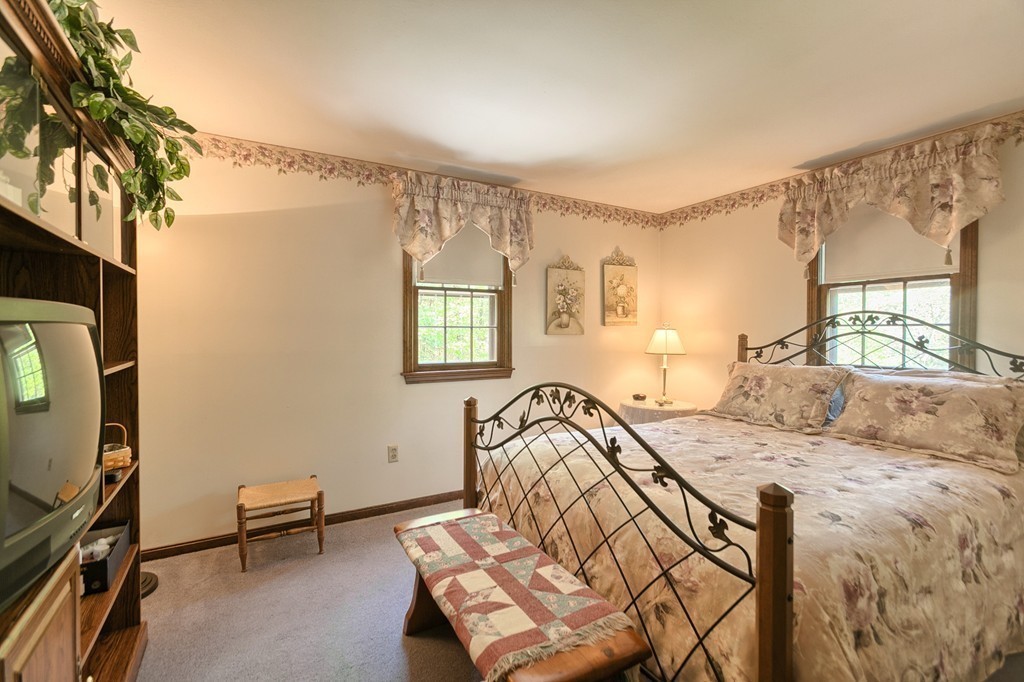 19 Cornstalk Road Dracut, MA 01826 - Photo 24 of 25 Gallery Image 24