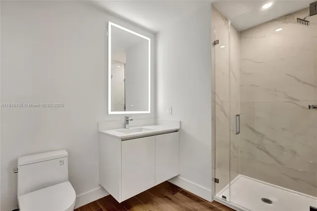 $10,900 | 700 Northeast 24th Street, Unit 4005, Miami, FL 33137