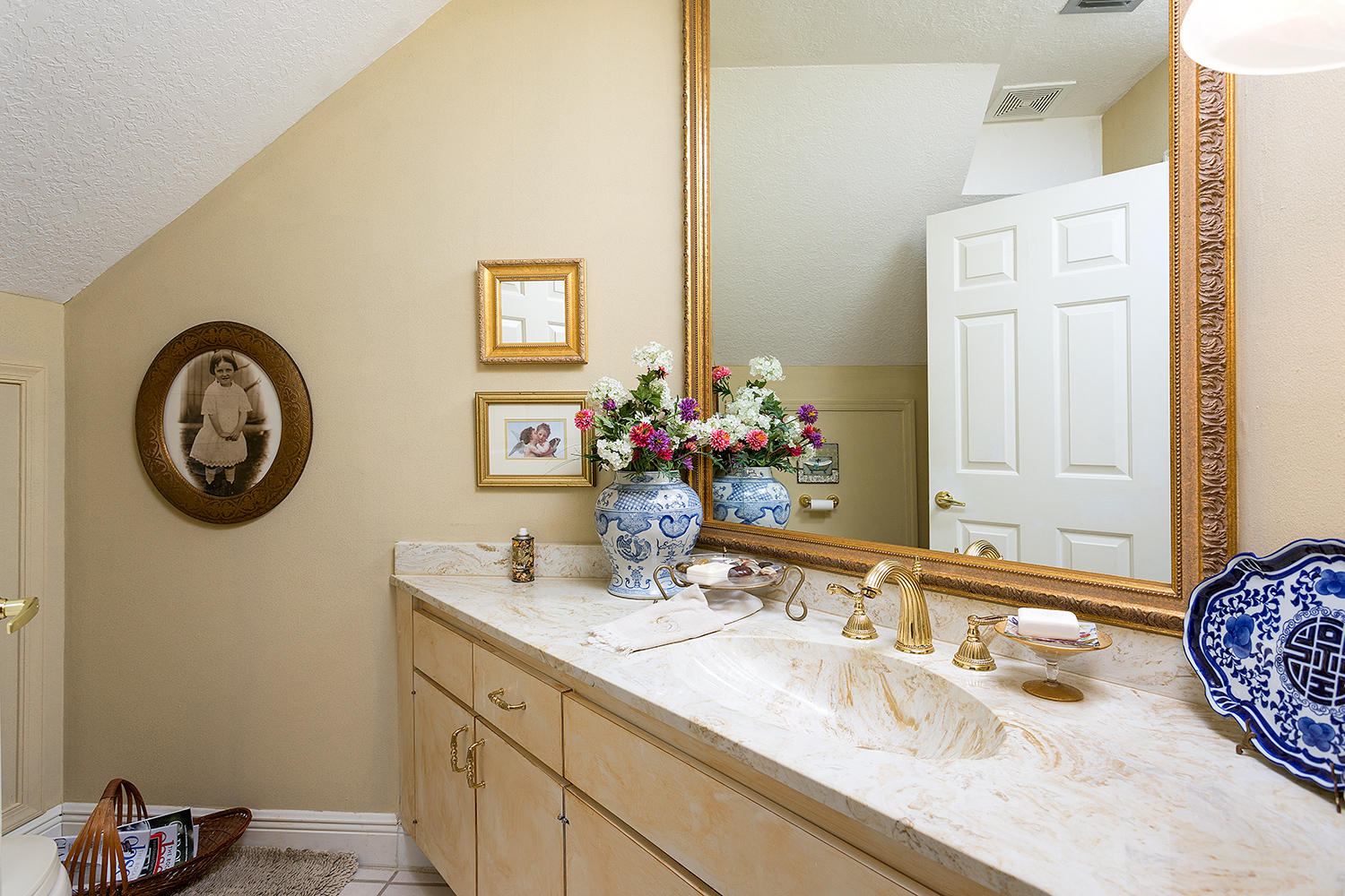 2040 Northwest 29th Road Boca Raton, FL 33431 - Photo 28 of 49 Guest Bath