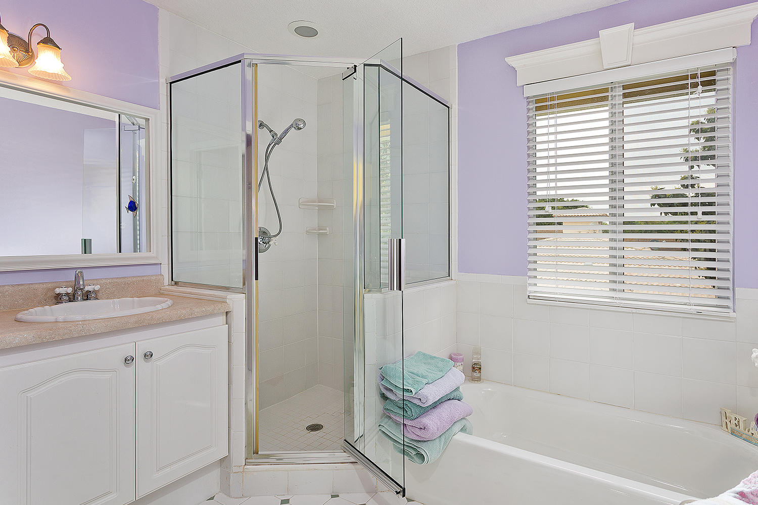 2040 Northwest 29th Road Boca Raton, FL 33431 - Photo 33 of 49 Guest Bath