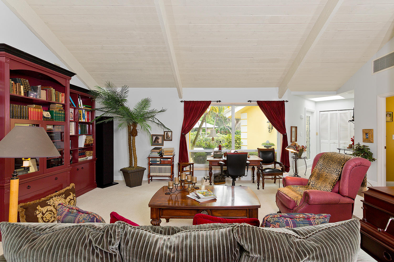2040 Northwest 29th Road Boca Raton, FL 33431 - Photo 8 of 49 Living Room