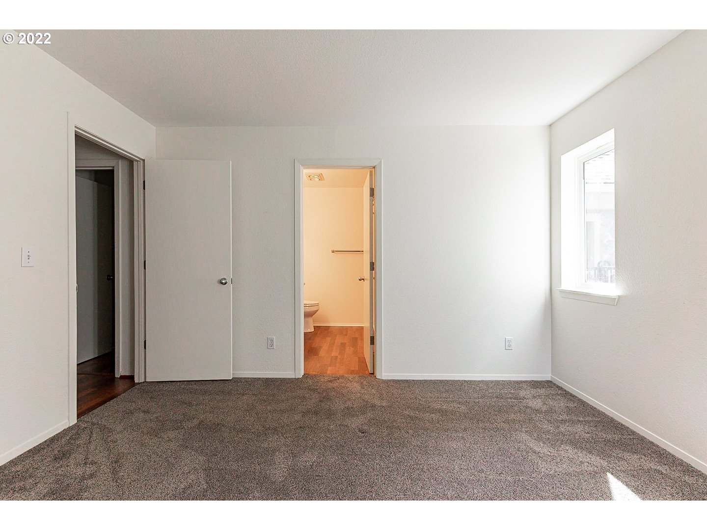 5225 Jean Road, Unit 207 Lake Oswego, OR 97035 - Photo 22 of 29 a view of an empty room