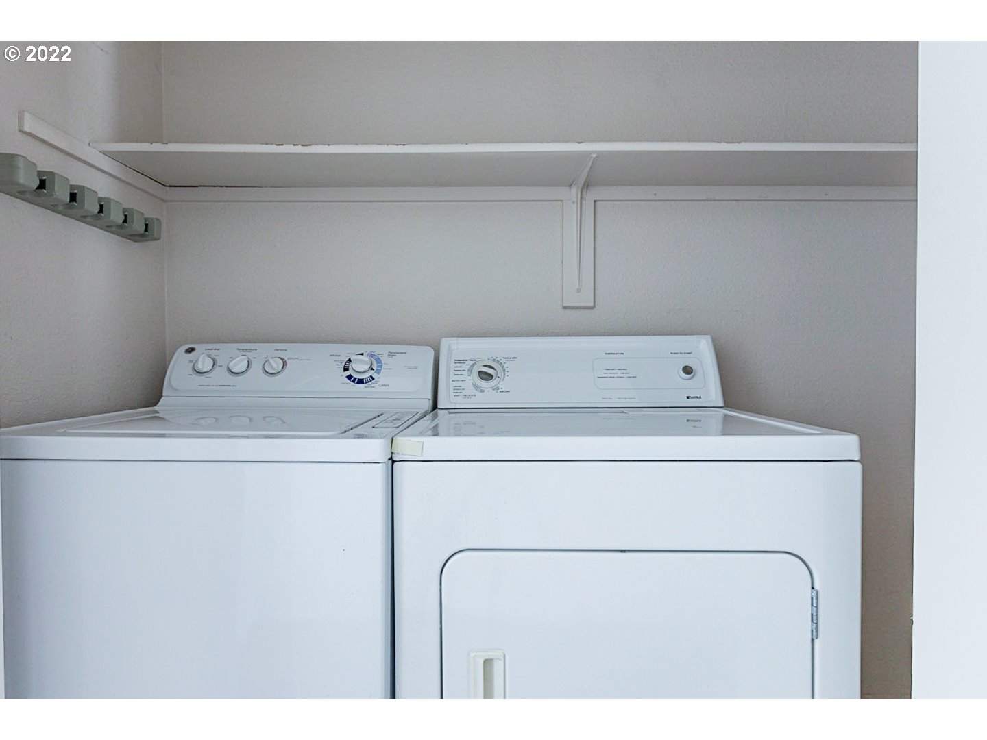 5225 Jean Road, Unit 207 Lake Oswego, OR 97035 - Photo 26 of 29 a utility room with dryer and washer