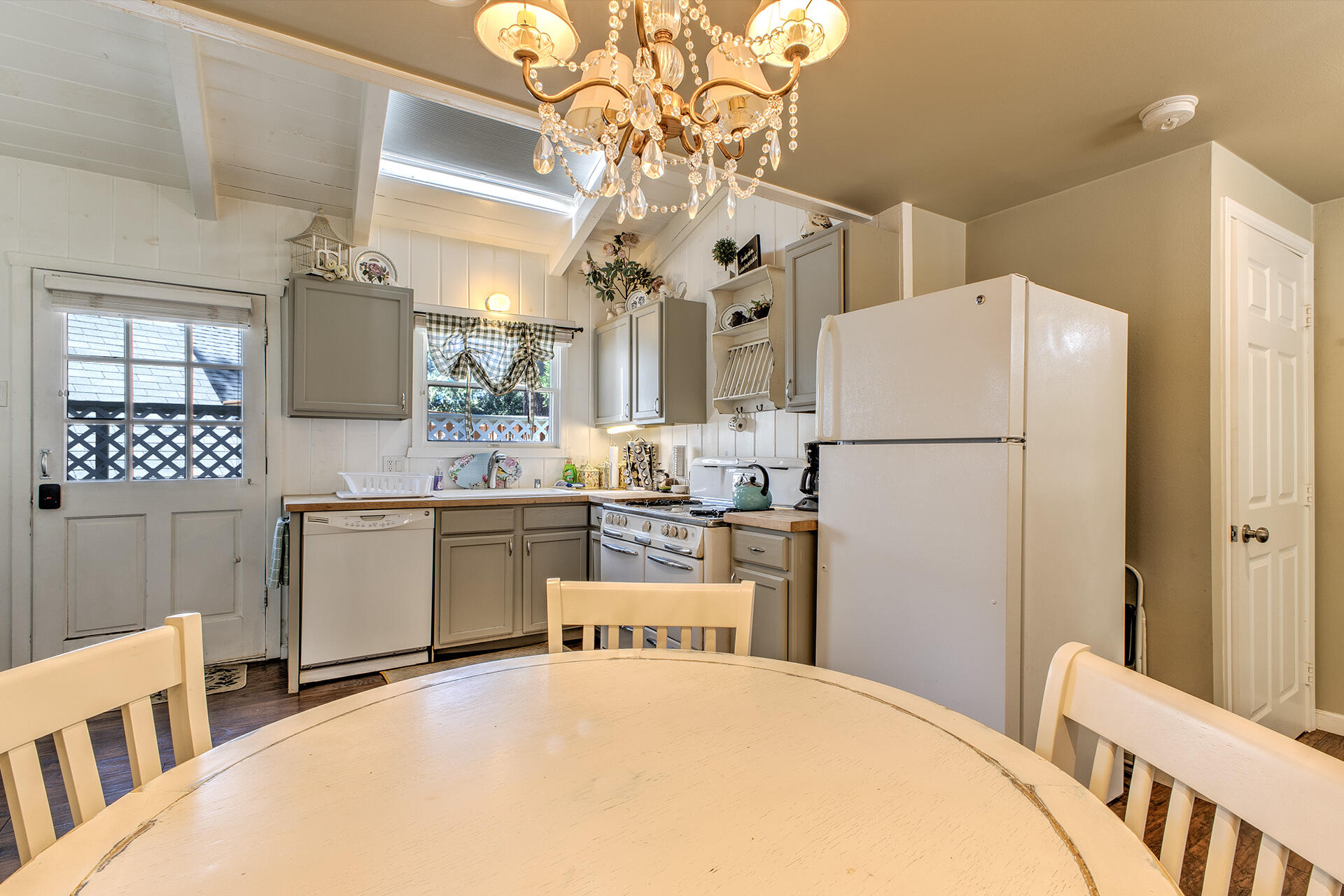 55075 Daryll Road Idyllwild, CA 92549 - Photo 17 of 60 6R5A4339