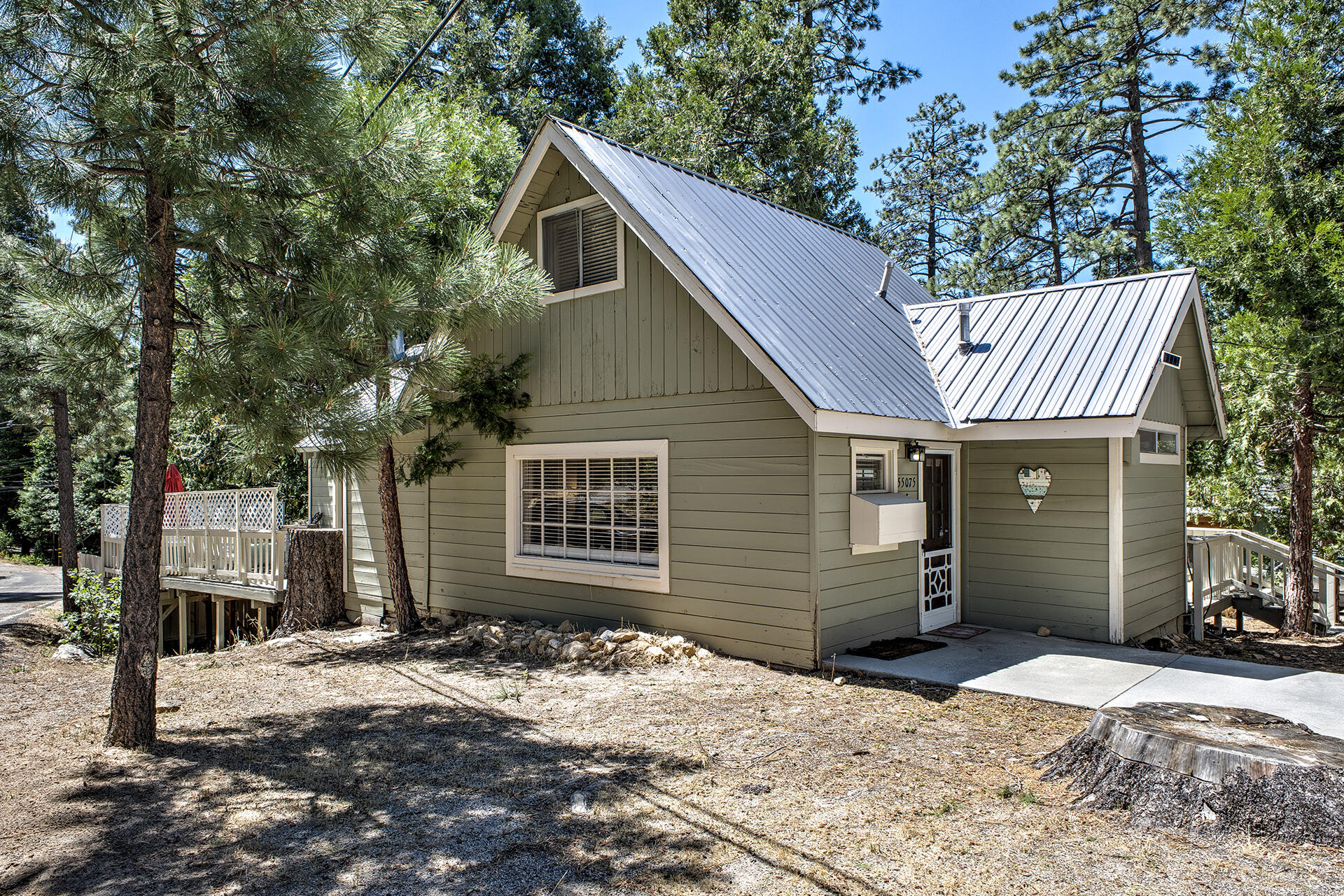 55075 Daryll Road Idyllwild, CA 92549 - Photo 7 of 60 6R5A4234