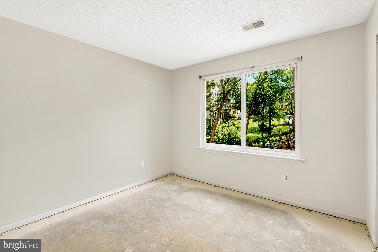 11719 Summerchase Circle Reston, VA 20194 - Photo 15 of 27