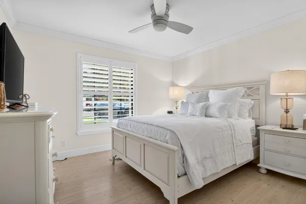 $895,000 | 11340 Briarwood Place, North Palm Beach, FL 33408