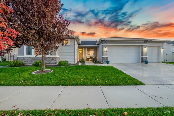 $679,900 | 1005 East Trophy Street, Kuna, ID 83634