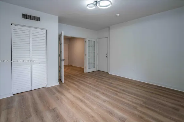 $1,800 | 920 Pennsylvania Avenue, Unit 105, Miami Beach, FL 33139