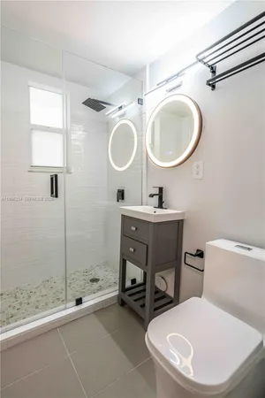 $1,800 | 920 Pennsylvania Avenue, Unit 105, Miami Beach, FL 33139