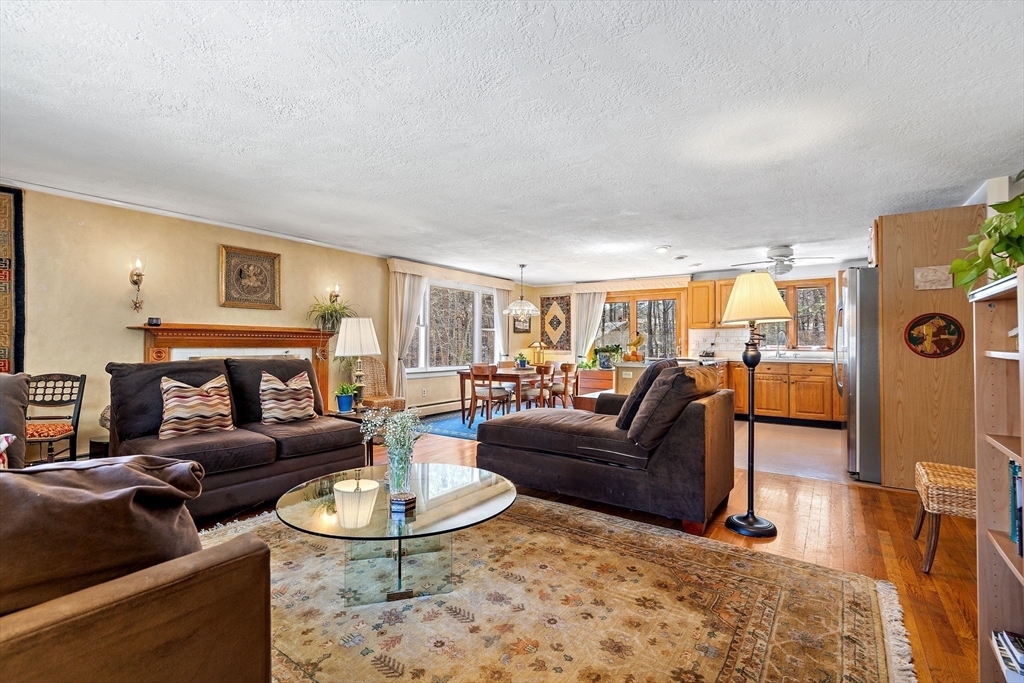 352 Taylor Road Stow, MA 01775 - Photo 6 of 39 Gallery Image 6