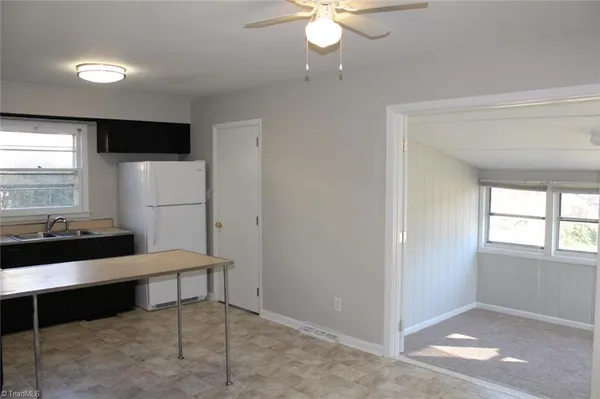 $1,595 | 611 Mobile Street, Greensboro, NC 27406