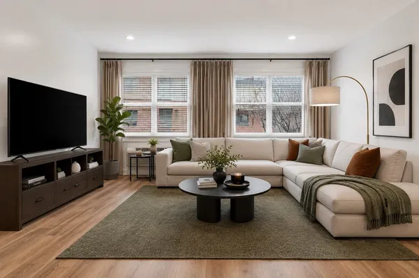 $3,500 | 140 36th Street, Unit 202, Union City, NJ 07087